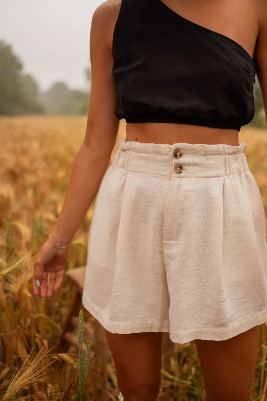 Booty shorts – Very short shorts that focus on accentuating the figure and providing maximum comfort.Beige Alec Shorts