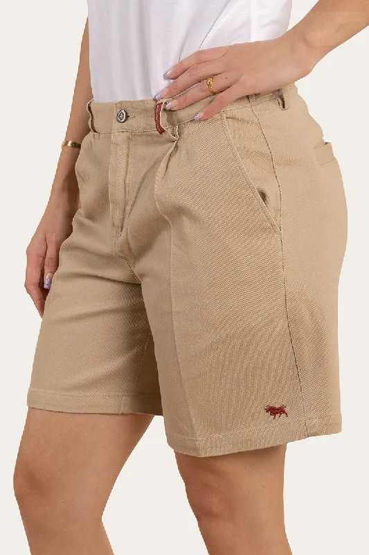 Seamless shorts – Shorts with minimal or no visible seams for a smooth, sleek look.Parkes Womens Heavy Weight Work Short - Camel