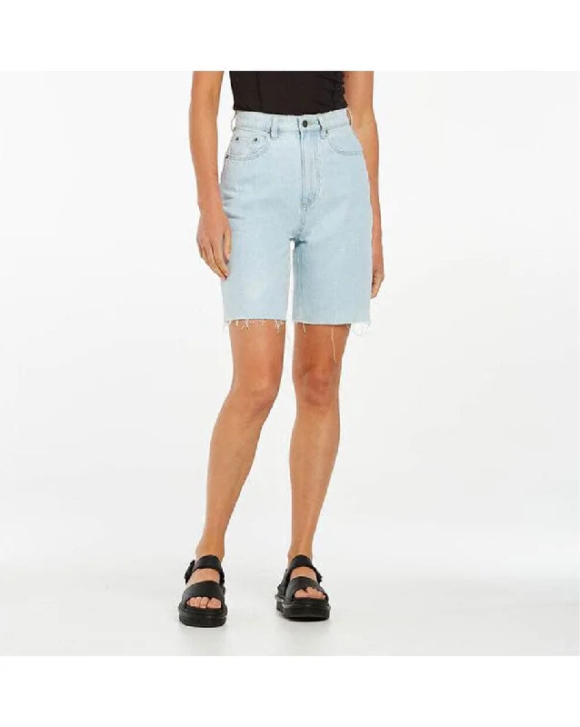 Button-front shorts – Shorts with a button-up closure at the front for a chic, stylish detail.High Midi Short - Exalt Blue