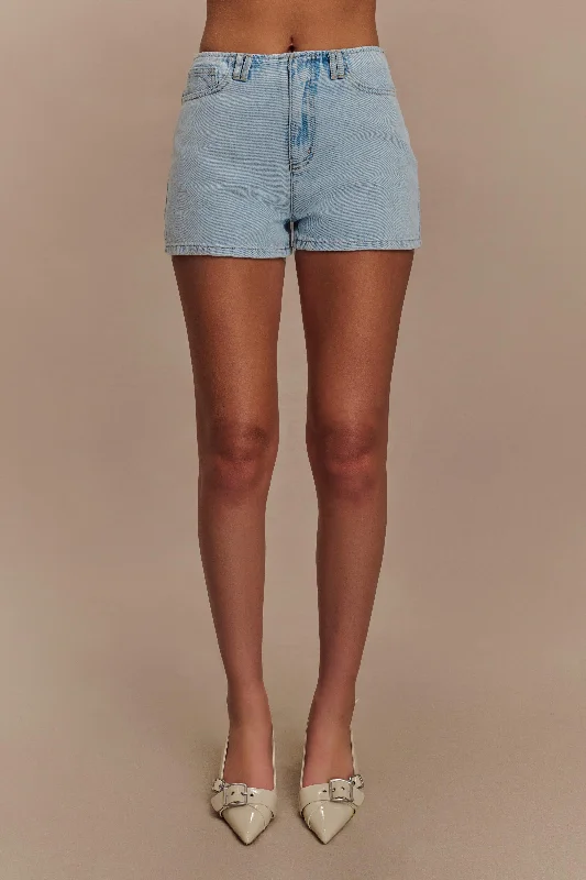 Athletic shorts – Shorts designed for sports or working out, often made from lightweight, moisture-wicking materials.Tobias Denim Shorts - Light Blue