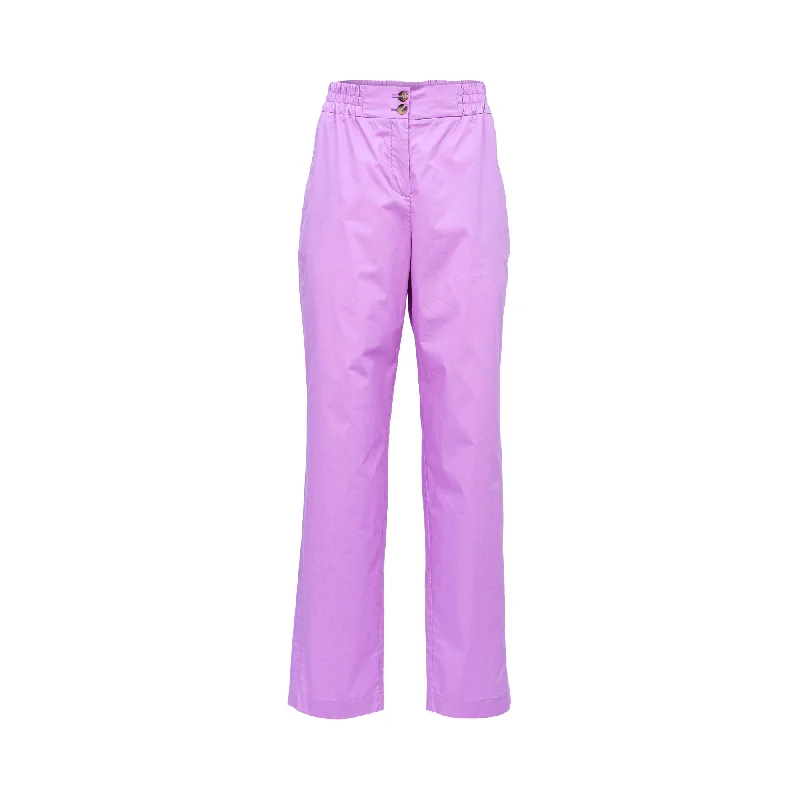 Cargo trousers – Loose-fitting trousers with large pockets on the sides, often made from durable materials.Nenette Women's Violet Pant