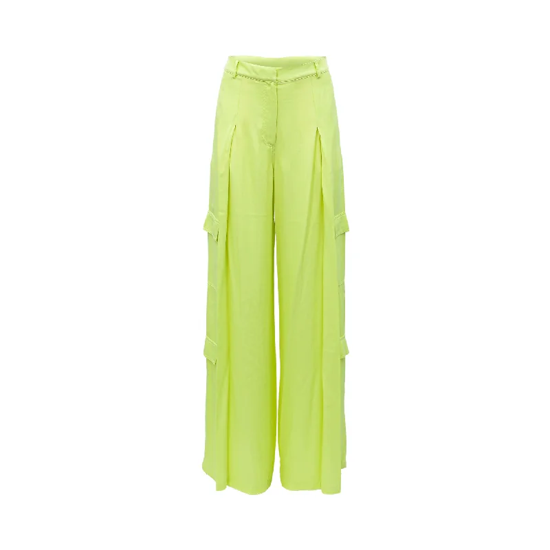 Wide-leg trousers – Trousers with a loose, flared fit from the hips down to the ankles.Ice Play Women's Large leg Trouser