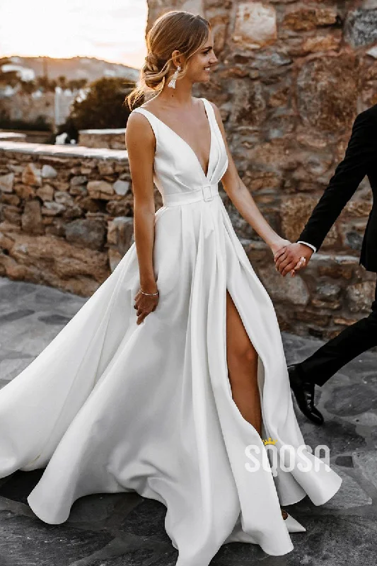 Bodycon dress – Tight-fitting dress that hugs the body and emphasizes curves.Attractive Deep V-Neck White Satin Bohemian Wedding Dress QW0908