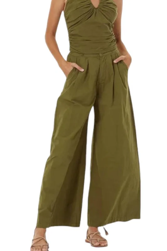 Paperbag waist trousers – Trousers with a gathered waistband, often cinched with a belt for added style.Cosmo Pants In Kelp