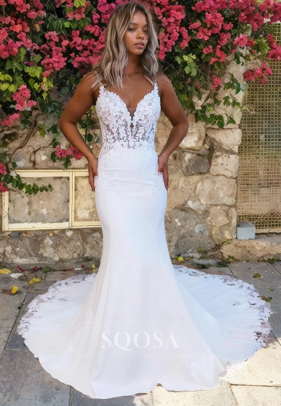 Tulle dress – Dress made with soft, voluminous tulle fabric, often worn for formal occasions or as part of a bridal outfit.Plunging V Neck Lace Appliques Mermaid Wedding Dress with Train