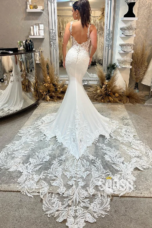 Corset dress – Dress designed with a built-in corset or lace-up feature to create a cinched, structured waist.Attractive V-Neck Lace Appliques Mermaid Wedding Dress Bridal Gown QW2620