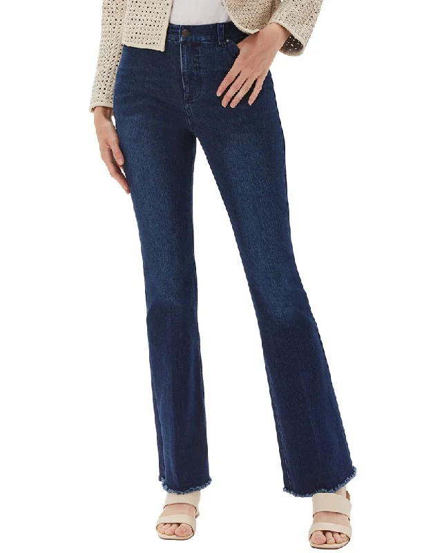 Flared trousers – Trousers with a gradual flare from the knee down, often associated with retro or 1970s fashion.ecru Spring 24 Hollywood Bootcut Jean