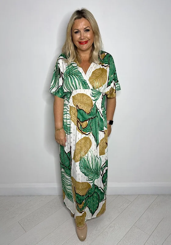 Tea-length dress – Dress that falls between the knee and ankle, perfect for more formal or vintage-inspired occasions.Serafina Collection One Size Tropical Print Maxi Dress, Green & White