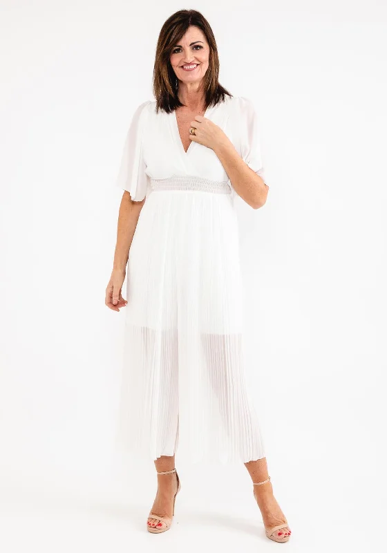 T-shirt dress – Casual dress made from T-shirt-like material, typically loose-fitting and comfortable.Seventy1 One Size Pleated Chiffon Jumpsuit, White