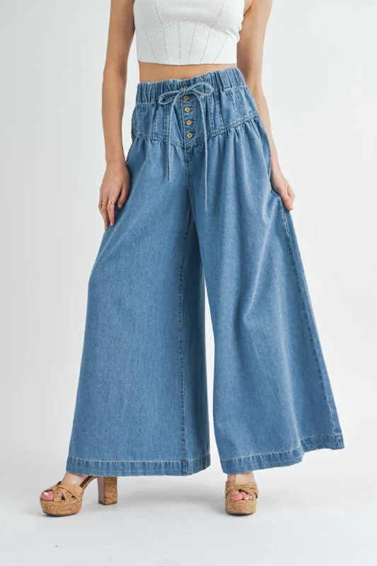 Slim-fit trousers – Trousers that are form-fitting and narrow through the legs.Maddie Pleated Wide Leg Denim Jeans