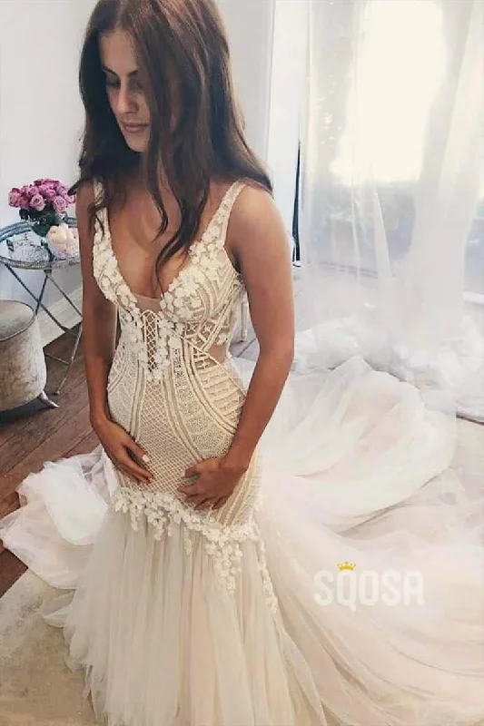 Peplum dress – Dress with a flared ruffle or extra fabric at the waist, adding volume and shaping to the lower half.Mermaid/Trumpet Wedding Dress V-neck Lace Wedding Gowns Royal Train Bridal Gowns QW2085