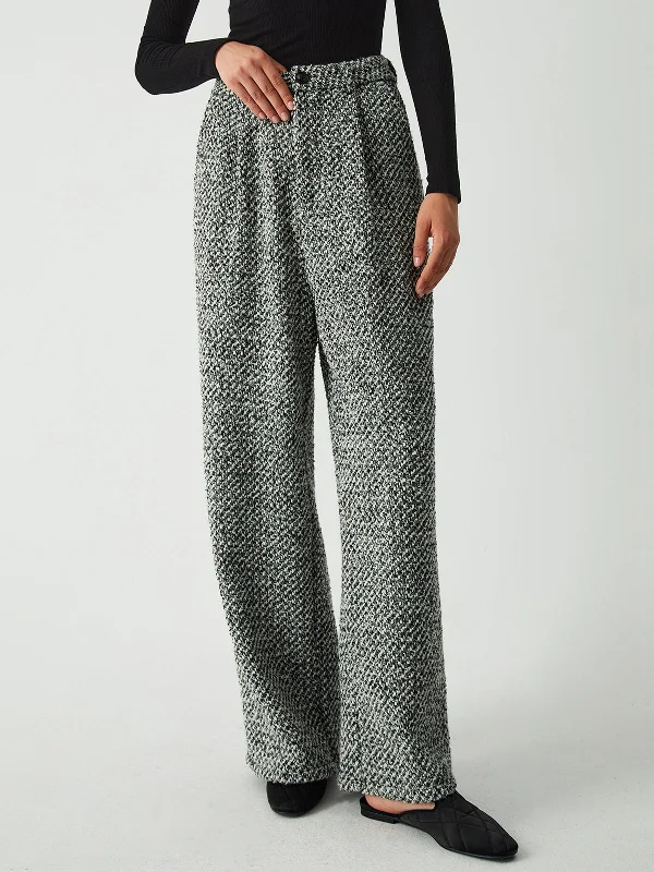 Cargo trousers – Loose-fitting trousers with large pockets on the sides, often made from durable materials.BerryBetty - Old Money Aesthetics Tweed Boucle Wide Leg Pants