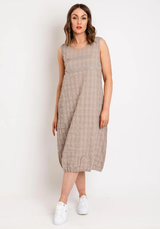 Boho dress – Dress with a relaxed, bohemian style, often featuring flowing fabric, ethnic prints, or vintage details.Ever Sassy Zip Detail Textured Midi Dress, Taupe