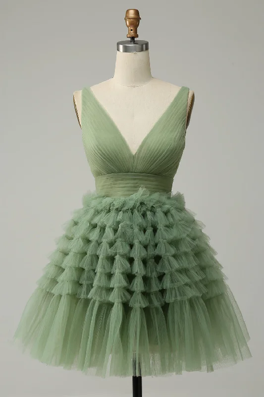 Tea-length dress – Dress that falls between the knee and ankle, perfect for more formal or vintage-inspired occasions.V-Neck Dusty Green Multi-Layers Tulle Short Homecoming Dress