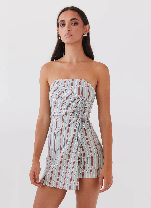 Maxi skirt – Skirt that reaches the ankles or floor, offering a long, flowing silhouette.Lavinia Linen Tube Mini Dress - Coastal Stripe