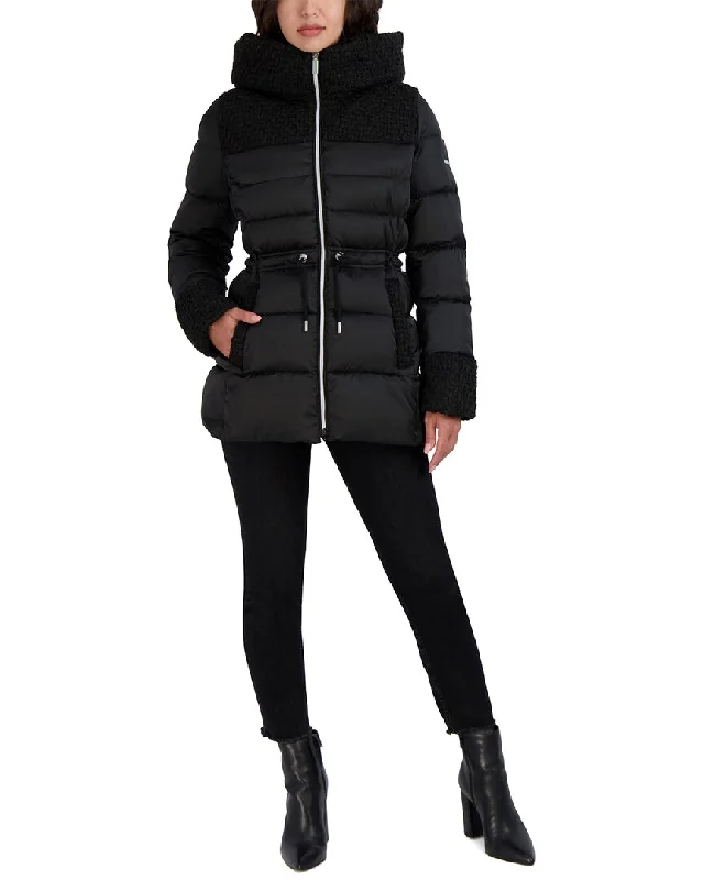 Military-inspired – Features like epaulets or button details that resemble military uniformsLaundry by Shelli Segal Medium Down Jacket