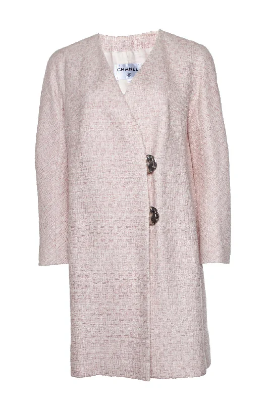 Breathable – Allows airflow, keeps you coolPink tweed lurex coat