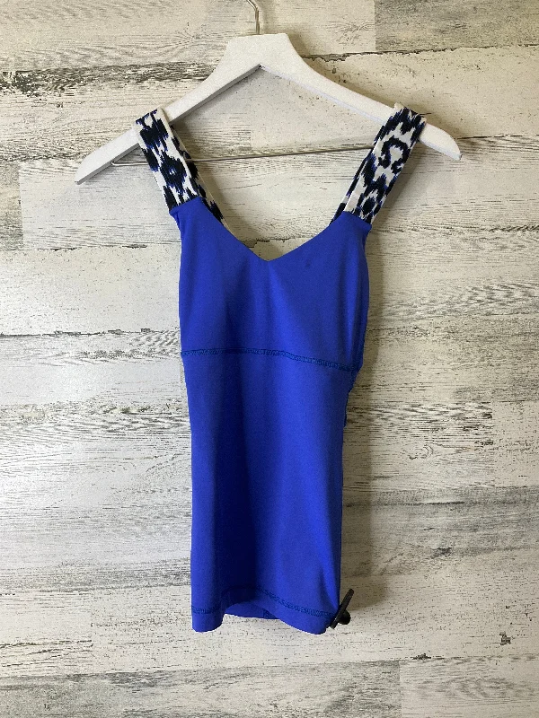 Long vest – Extended length vest, often reaching mid-thigh or kneeBlack & Blue Athletic Tank Top Lululemon, Size S