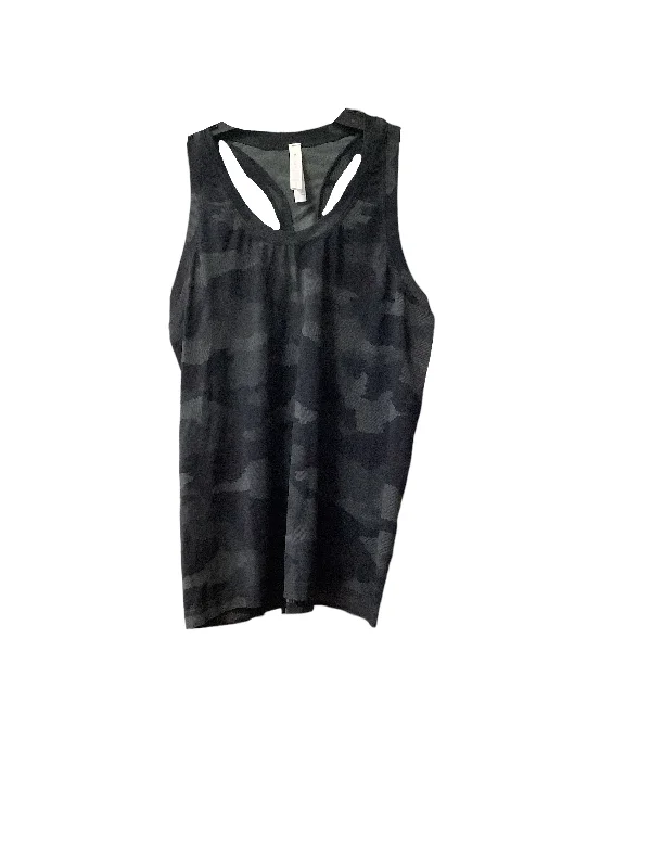 V-neck vest – Vest with a V-shaped neckline for a flattering fitCamouflage Print Athletic Tank Top Athleta, Size Xl