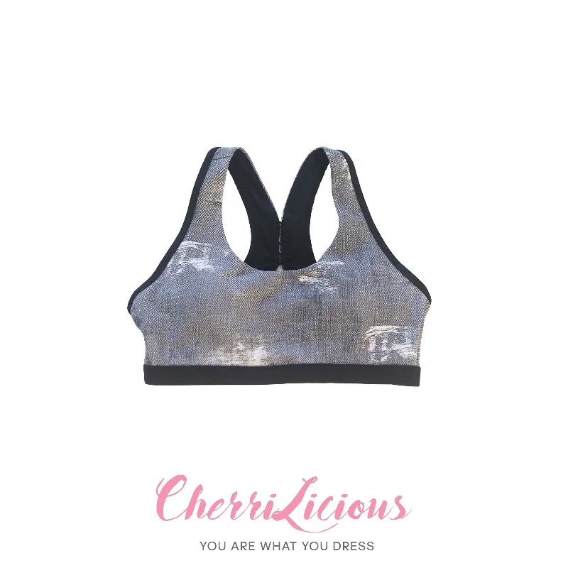 Underwired sports bra – Sports bra with underwire for added support and structure.Active Wear 灰色牛仔美背運動上衣