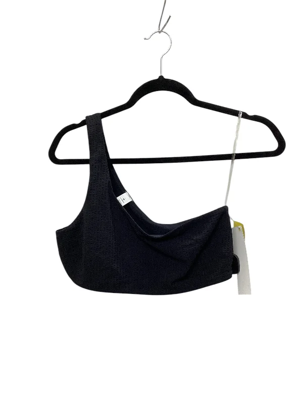 Sports bra with removable padding – Sports bra with padding that can be removed or adjusted for customized support and shape.Athletic Bra By Lululemon In Black, Size: L