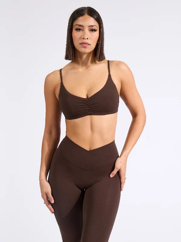 Adjustable straps sports bra – Sports bra with straps that can be adjusted for a personalized fit and comfort.Buttercup Sports Bra - Cold Brew