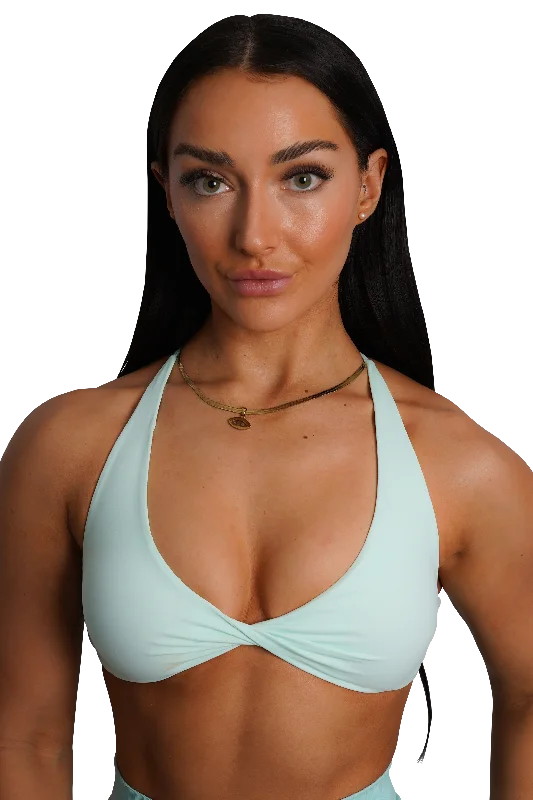 V-neck sports bra – Sports bra with a V-shaped neckline for a flattering and comfortable fit.KALI CROP - MINT