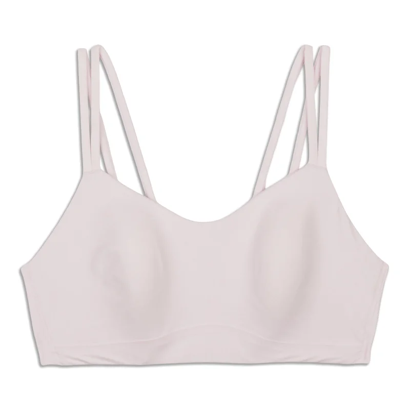 Sports bra with removable padding – Sports bra with padding that can be removed or adjusted for customized support and shape.Like A Cloud Bra - Resale