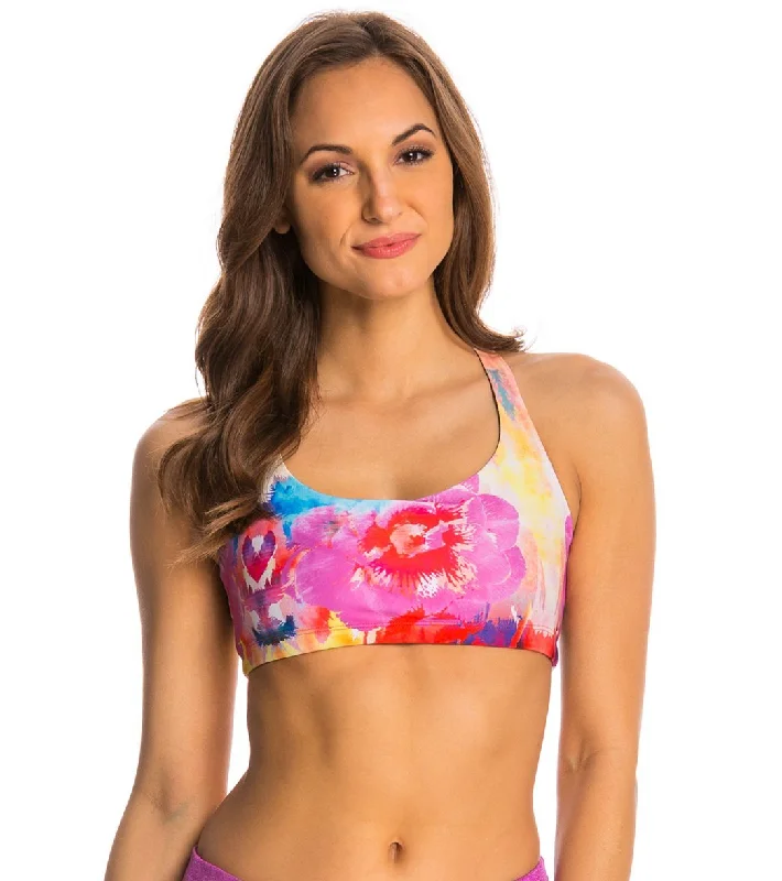 Compression tank sports bra – Combination of a tank top and sports bra, providing full coverage and support for the upper body.Onzie Chic Yoga Sports Bra Hawaiian Tropic/Watermelon