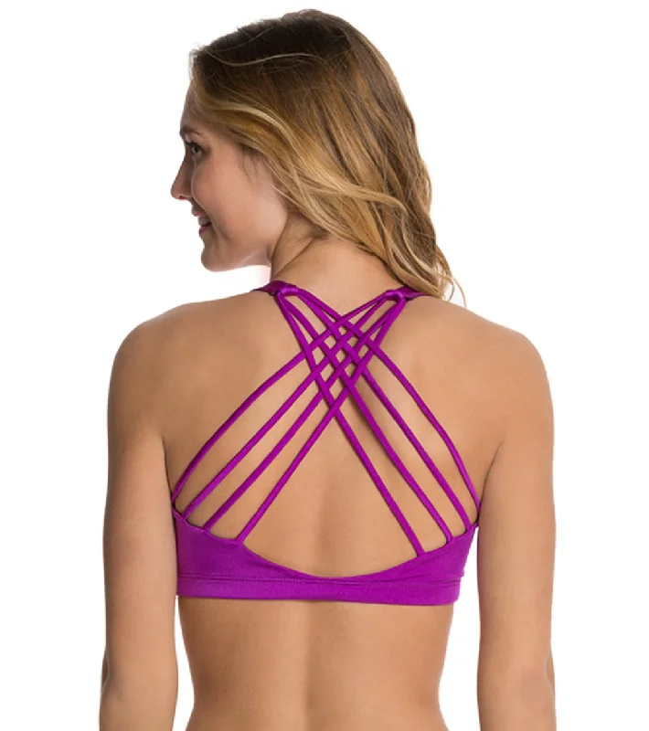 Front-closure sports bra – Sports bra that fastens at the front, often with hooks, zippers, or snaps, for easier wear.Onzie Chic Yoga Sports Bra Magenta