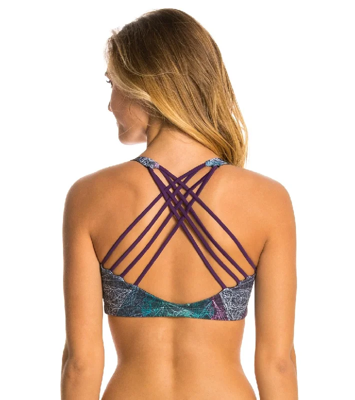 Vegan sports bra – Sports bra made from eco-friendly, cruelty-free materials, suitable for ethical consumers.Onzie Chic Yoga Sports Bra Mathematics/Eggplant