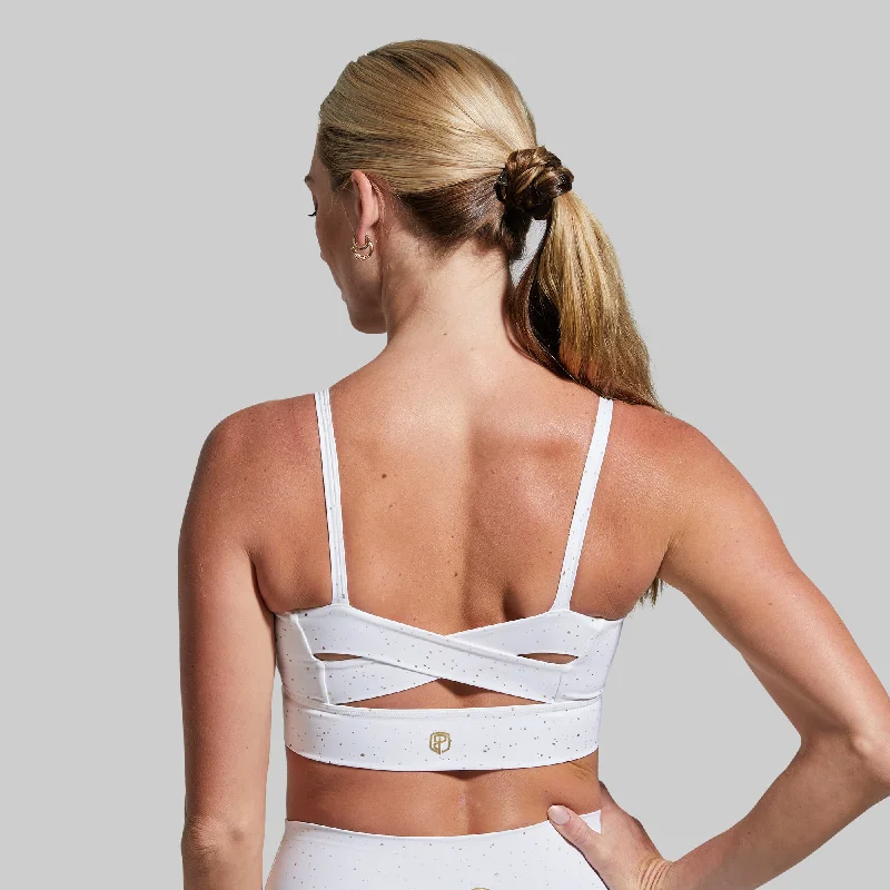 Medium-impact sports bra – Suitable for moderate-intensity activities like cycling or strength training, offering balanced support.Radiance Sports Bra (White Gold)