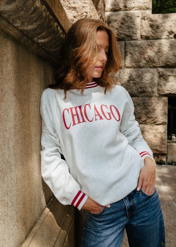 V-neck – Sweater with a V-shaped necklineChicago Champion Striped Rib Crewneck - Cardinal