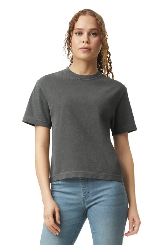 Crop – Shortened length, typically above the waistComfort Colors Womens Short Sleeve Crewneck T-Shirt - Pepper Grey