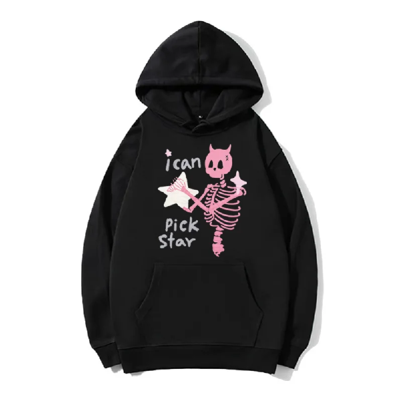 Puffer hoodie – Hoodie with a padded or quilted design, offering more insulationDark Skull Star Print Hoodie