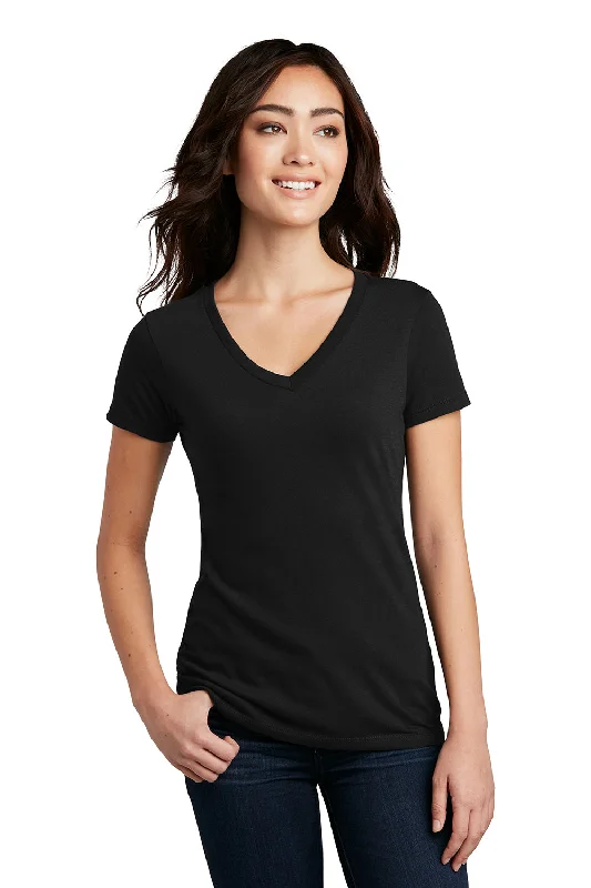 Plain/basic – Solid color, no graphics or designsDistrict Womens Perfect Blend Short Sleeve V-Neck T-Shirt - Black