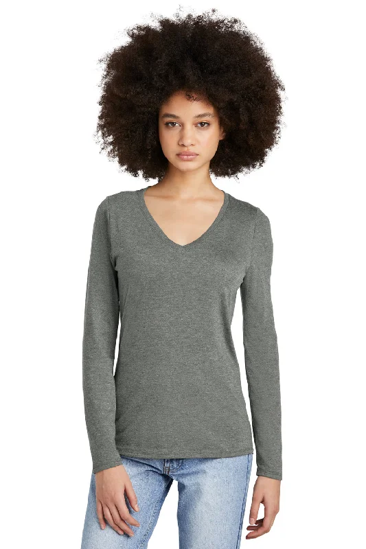 Plain/basic – Solid color, no graphics or designsDistrict Womens Perfect Tri Long Sleeve V-Neck T-Shirt - Heather Charcoal Grey