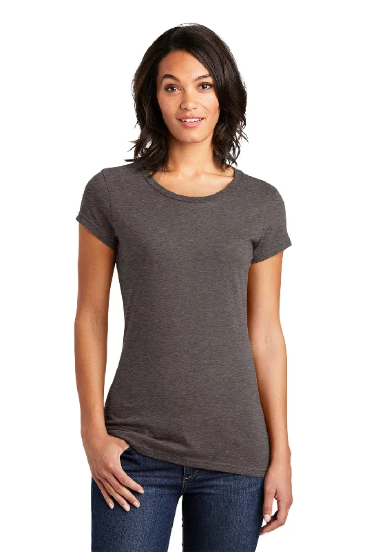 Oversized – Loose, relaxed fit, often with dropped shouldersDistrict Womens Very Important Short Sleeve Crewneck T-Shirt - Heather Brown