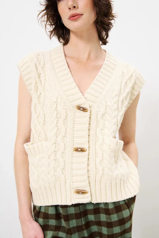 Fitted – Snug, form-fitting styleFRNCH Medea Sweater Vest