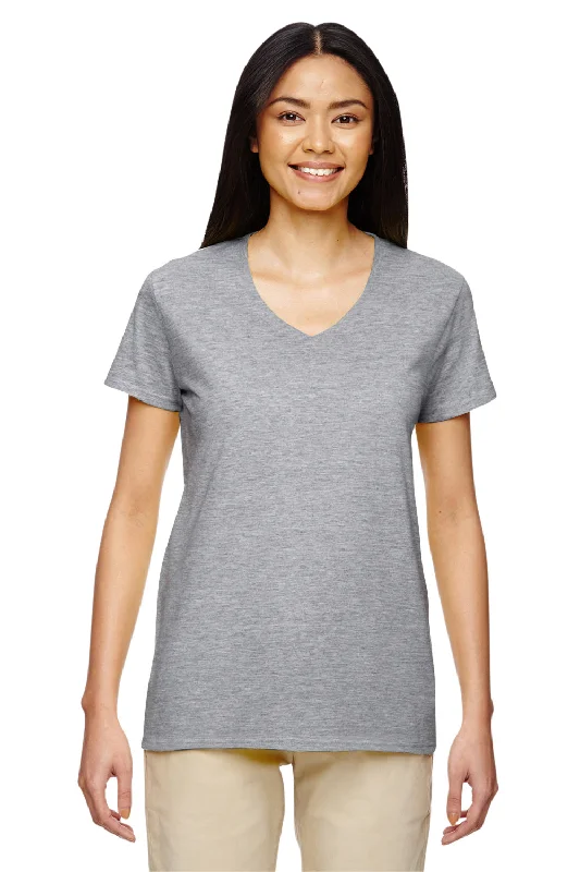 Raglan sleeve – Diagonal seam extending from the underarm to neckline, giving a sporty lookGildan Womens Short Sleeve V-Neck T-Shirt - Sport Grey