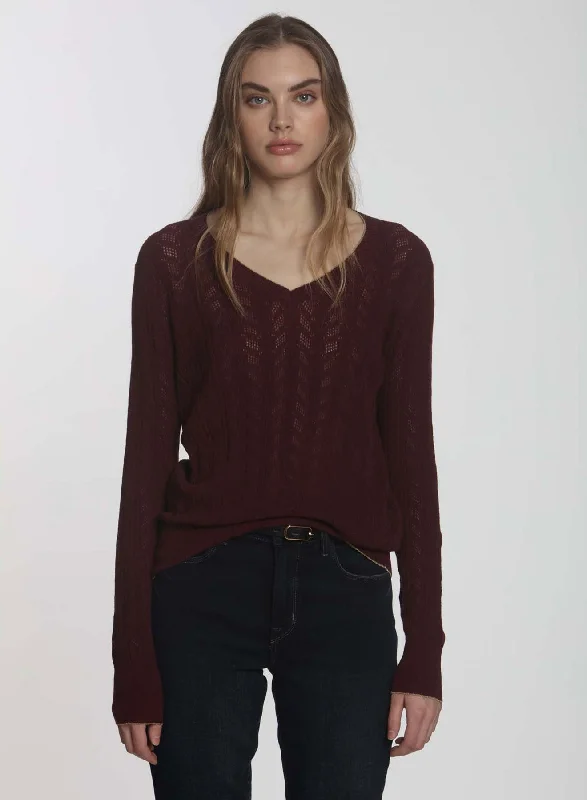 Pullover – Sweater without buttons or zippers, worn over the headHenrietta  Vee - Merlot