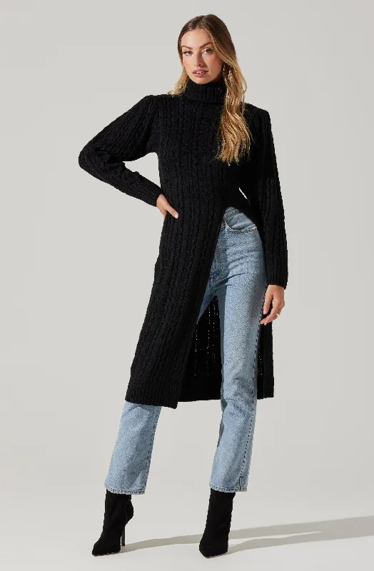 Chunky – Thick, oversized knit for a cozy lookHi Slit Cable Knit Sweater