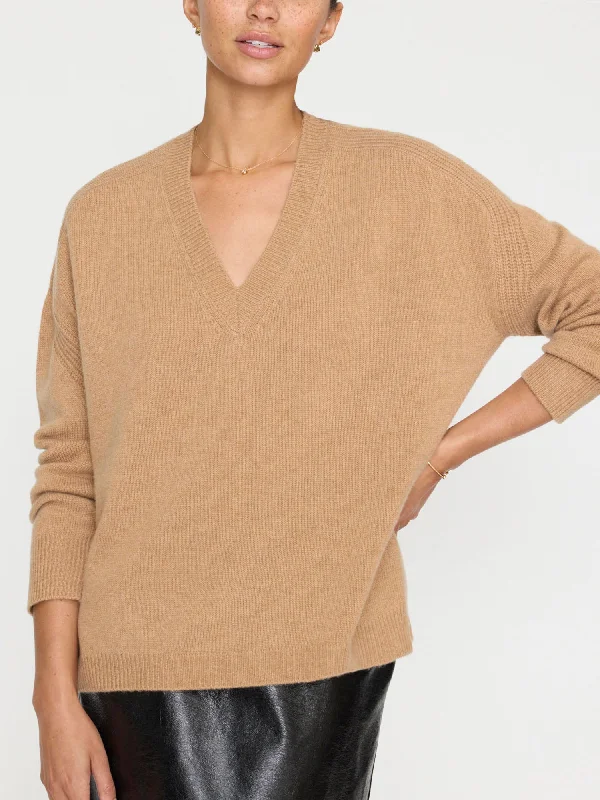 Cashmere – Luxurious, soft wool from goatsThe James Vee Sweater