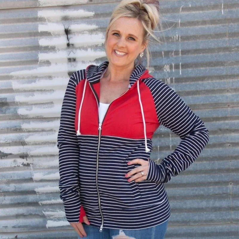 Raglan sleeve hoodie – Hooded sweatshirt with diagonal seam lines extending from the collarLiberty Hoodie