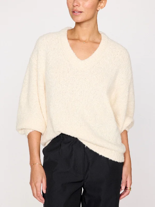 Waffle knit – Textured knit resembling a waffle patternThe Malin Sweater