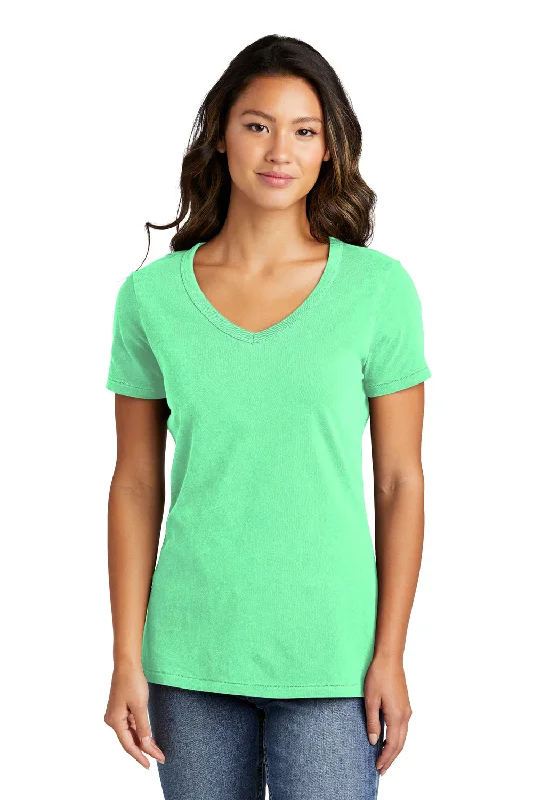 Banded hem – T-shirt with a stitched or elastic band at the bottomPort & Company Womens Beach Wash Garment Dyed Short Sleeve V-Neck T-Shirt - Jadeite Green