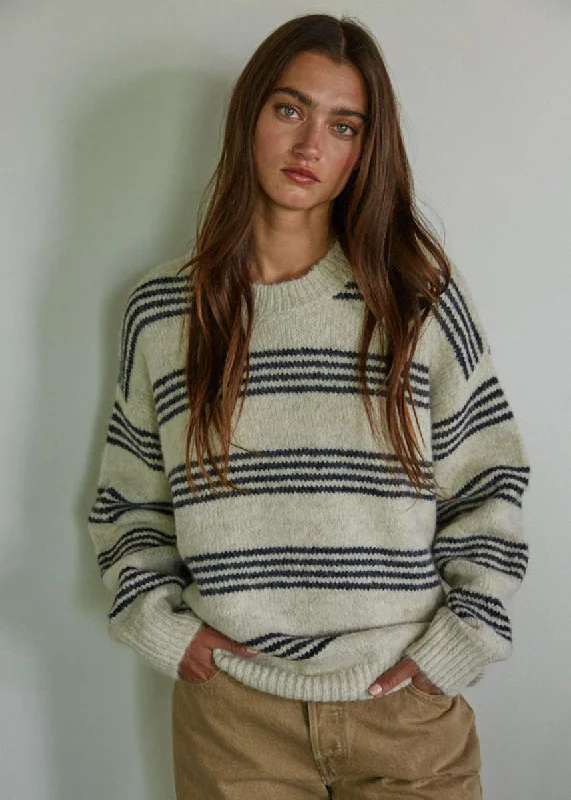 Cotton blend – Mix of cotton and synthetic fibers for comfortRaleigh Striped Pullover - Cream & Grey