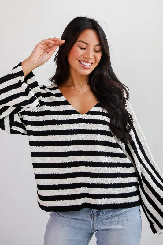 Cropped – Shortened length, above the waistStylish Forecast White/Black Striped Sweater