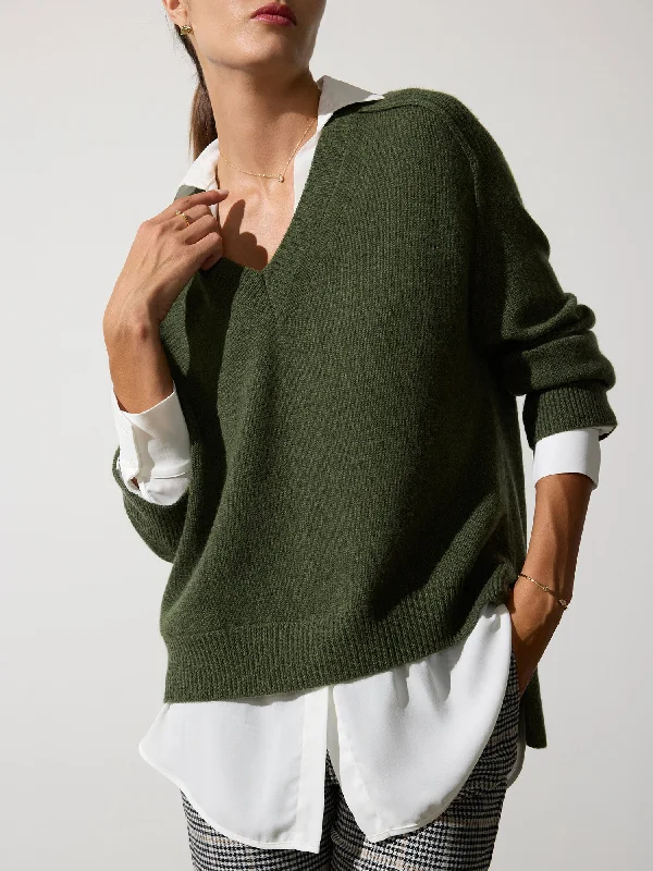 Chunky – Thick, oversized knit for a cozy lookThe Looker Layered V-Neck