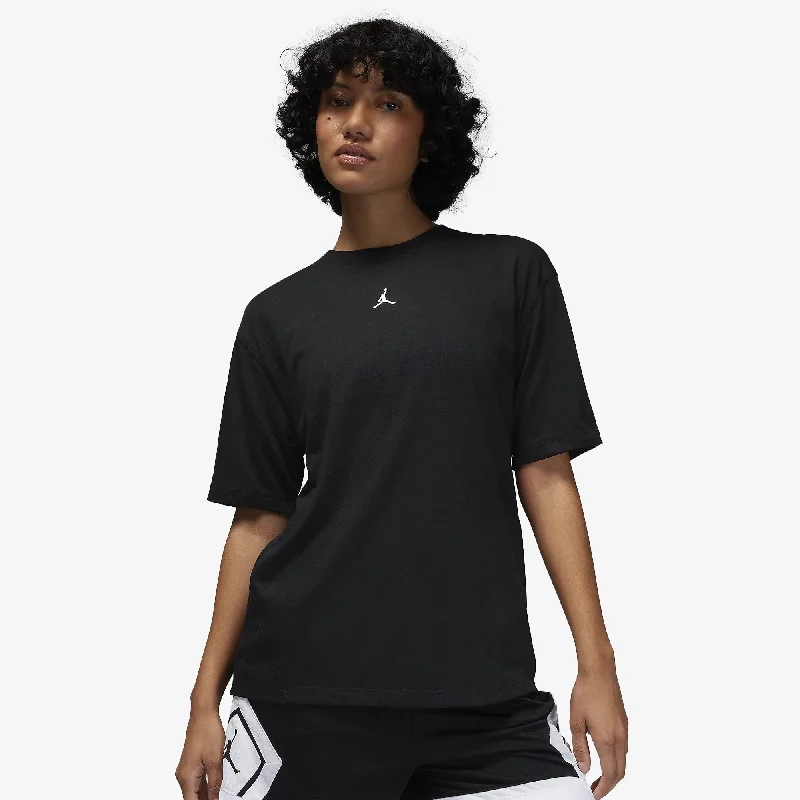 Crew neck – Classic round necklineJordan | WMN'S SPORT DIAMOND SHORT-SLEEVE TOP  { BLACK